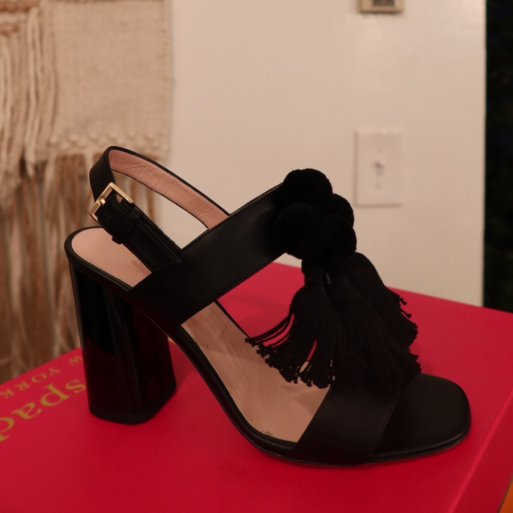 Kate spade “central too” heels - never worn!